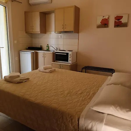 Valedina Apartmanhotel Nikiána